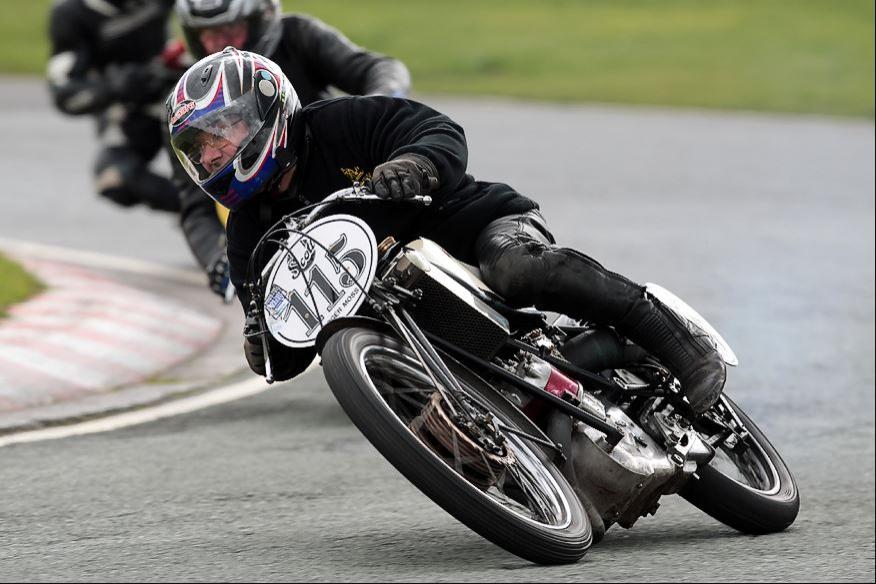 Rojer Moss on his Scott